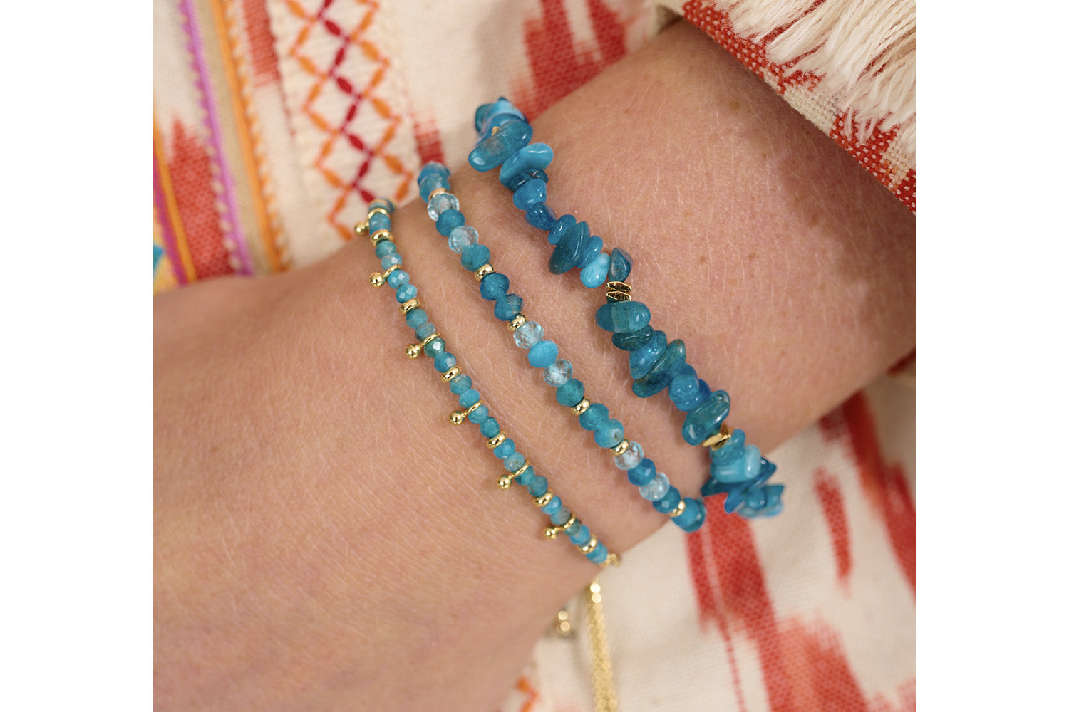 Oceanic vibes with the Harmony, Sana in Apatite with the Arabella Blue Topaz and Apatite.